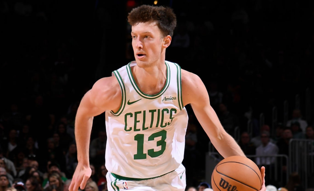 爱游戏体育官网-凯尔特人外线火力全开，再度获胜