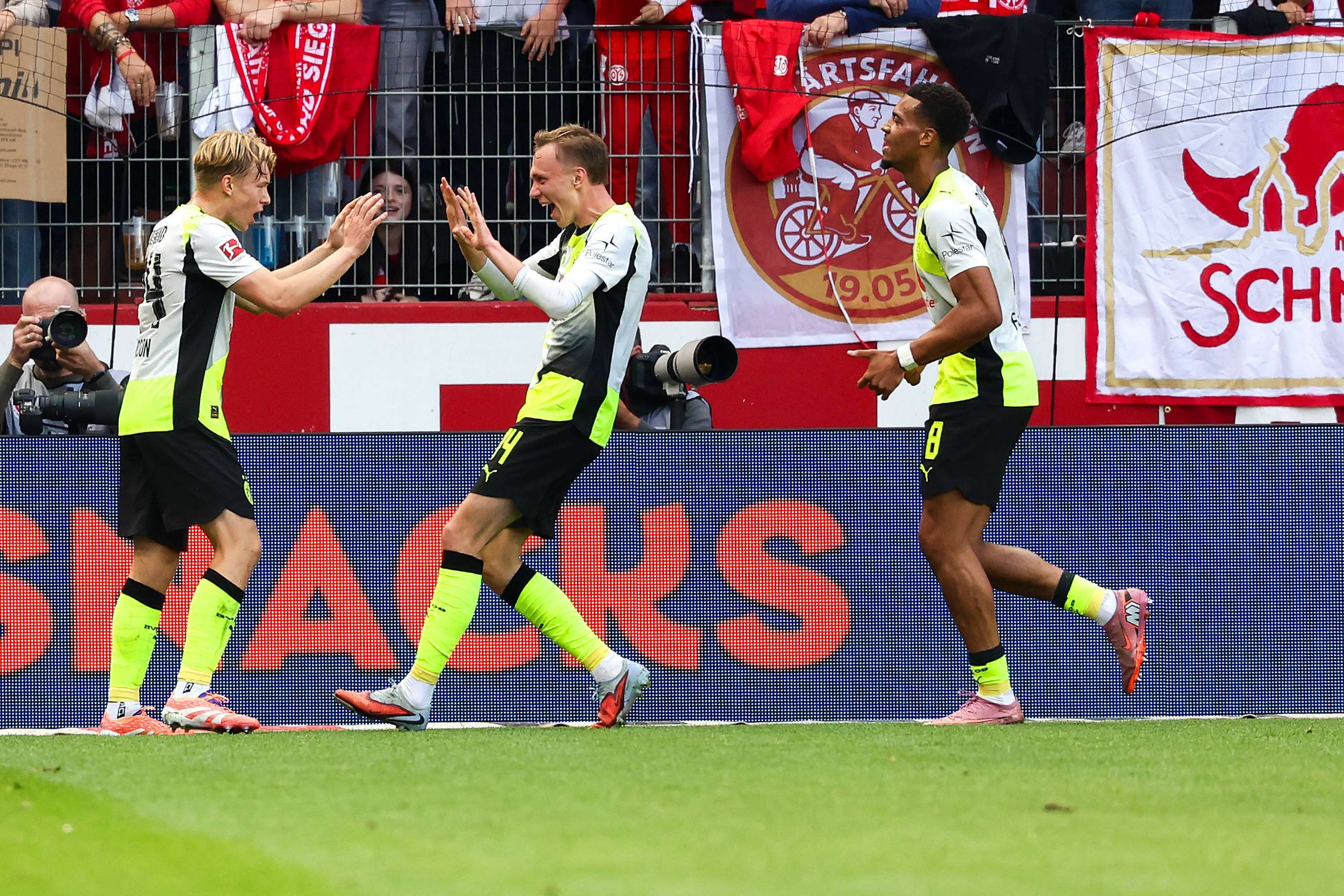 爱游戏中国-沃尔夫斯堡客场逆转拜仁慕尼黑，历史性胜利的简单介绍