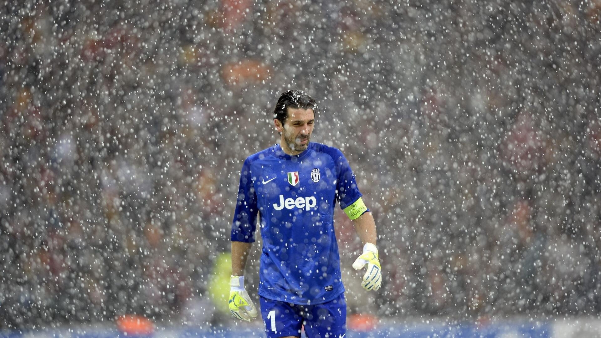 当奇迹跨越时空，巴拉圭绝杀马里与伊布东决接管比赛的平行启示