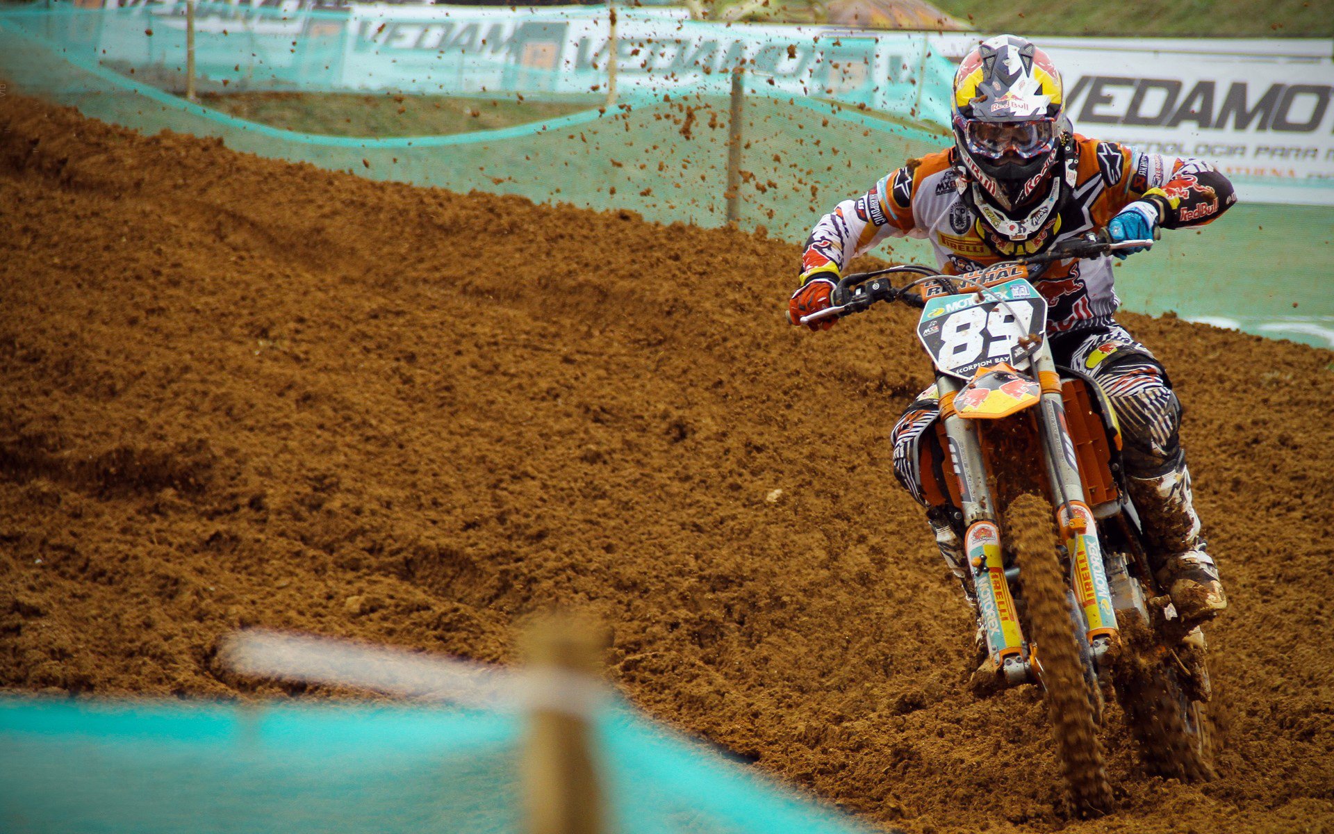 爱游戏官方-世界杯之夜，戈麦斯持续制造杀伤，点燃美加墨足球狂潮