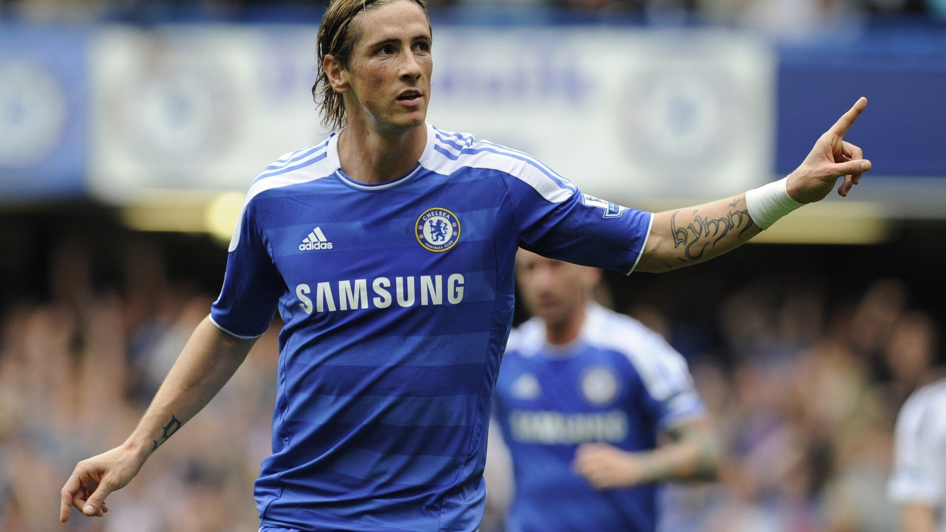 逆转之夜，马丁内利关键制胜，丹麦童话在巴黎续写新篇